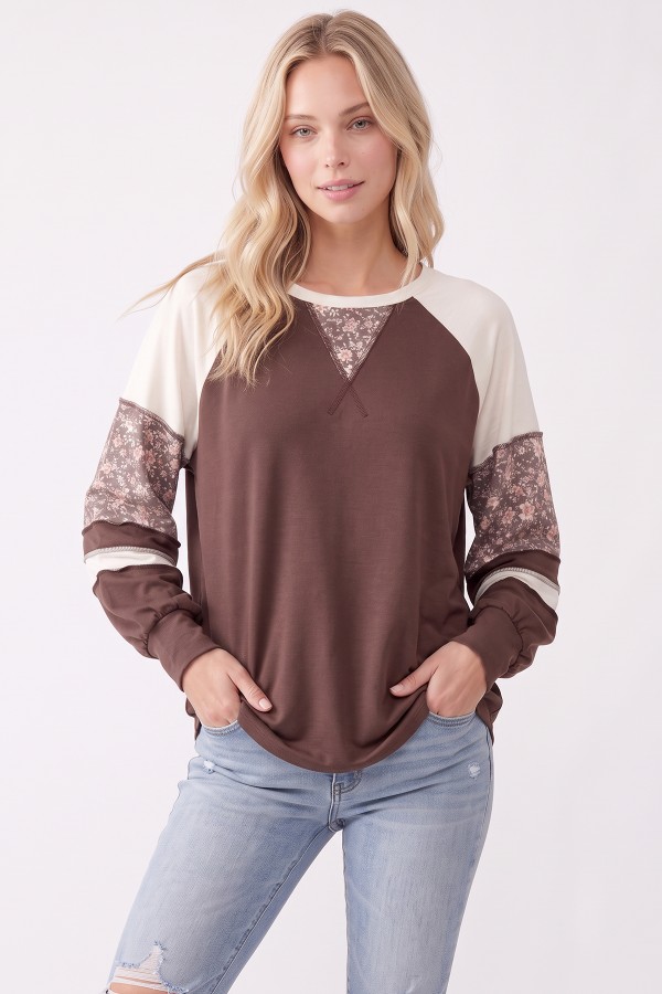 T6522XL / 7th Ray<br/>PLUS FLORAL CONTRAST SLEEVE RAGLAN TOP