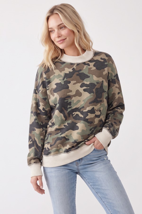 T6532 / 7th Ray<br/>CAMO PRINT OVERSIZED CONTRAST TRIM SWEATSHIRT