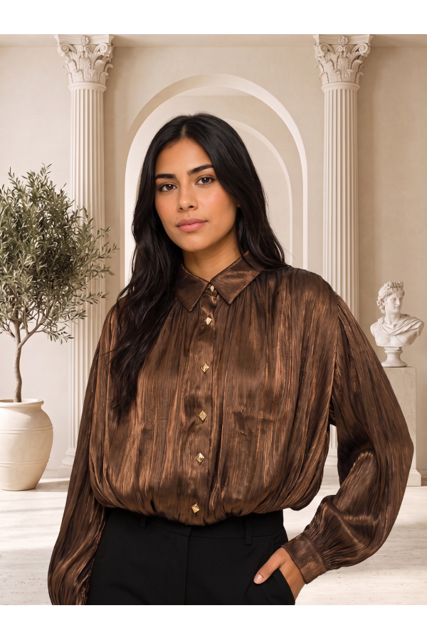 BT-26196 MARDIN / BALBOA<br/>Mardin metallic pleated button blouse
