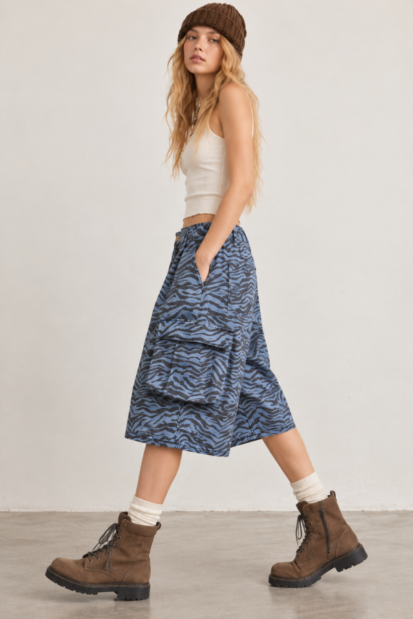 JJB8315-2P / Jade By Jane<br/>PLUS SIZE ZEBRA PRINT WIDE LEG CARGO BERMUDA PANTS