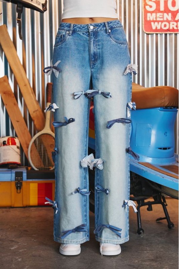 JJB8601 / Jade By Jane<br/>BOW DETAIL WIDE LEG JEANS